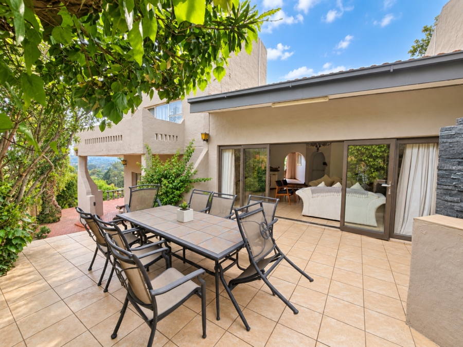 4 Bedroom Property for Sale in Heuwelsig Free State